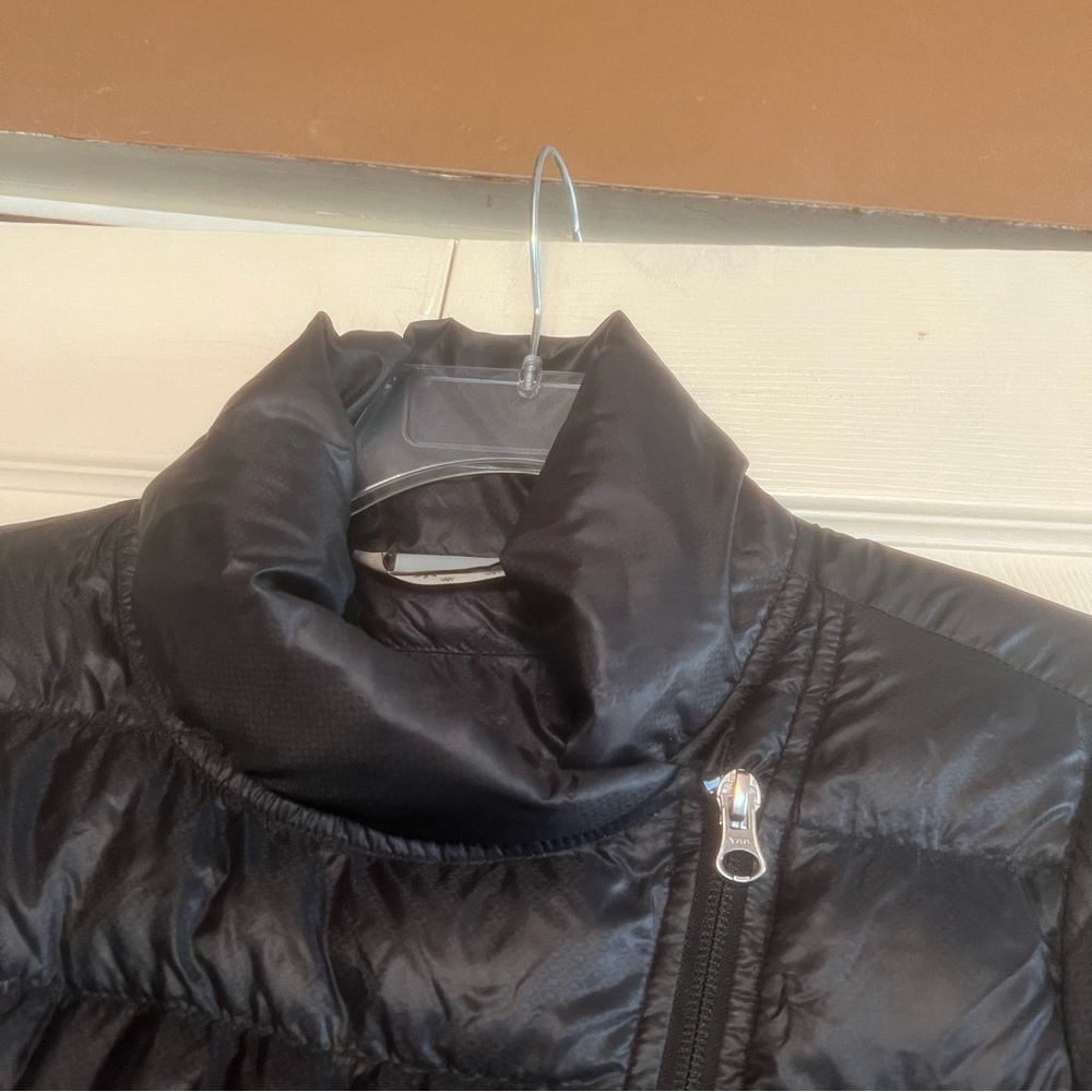 Athleta Downalicious Down Puffer Jacket Black Siz… - image 5